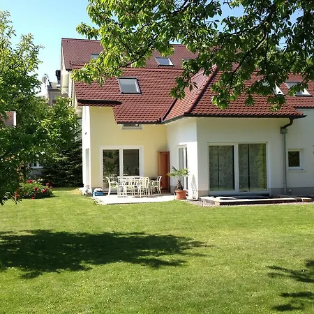 Semesterbostad Am Park